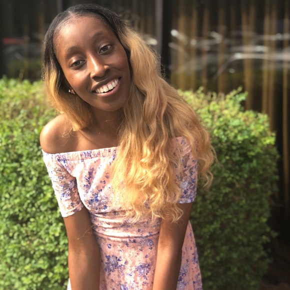 ๐ The Girl Behind The Closet ๐ - Picture 4 of 8